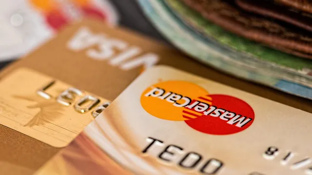 บัตรและ USDT สำหรับซื้อขายในไทย